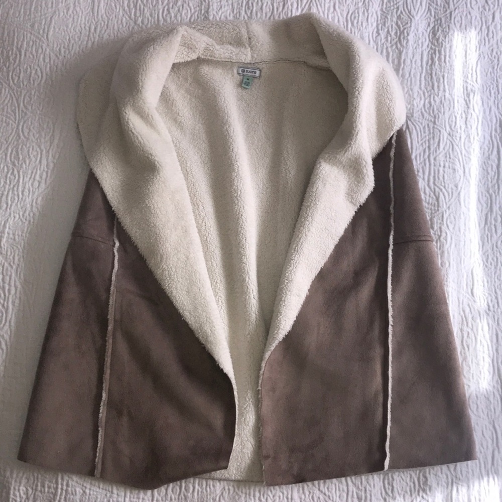 Faux Fur Vest NWOT